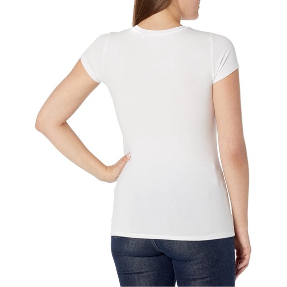 GUESS Woman’s Tee. - Picture 2 of 2